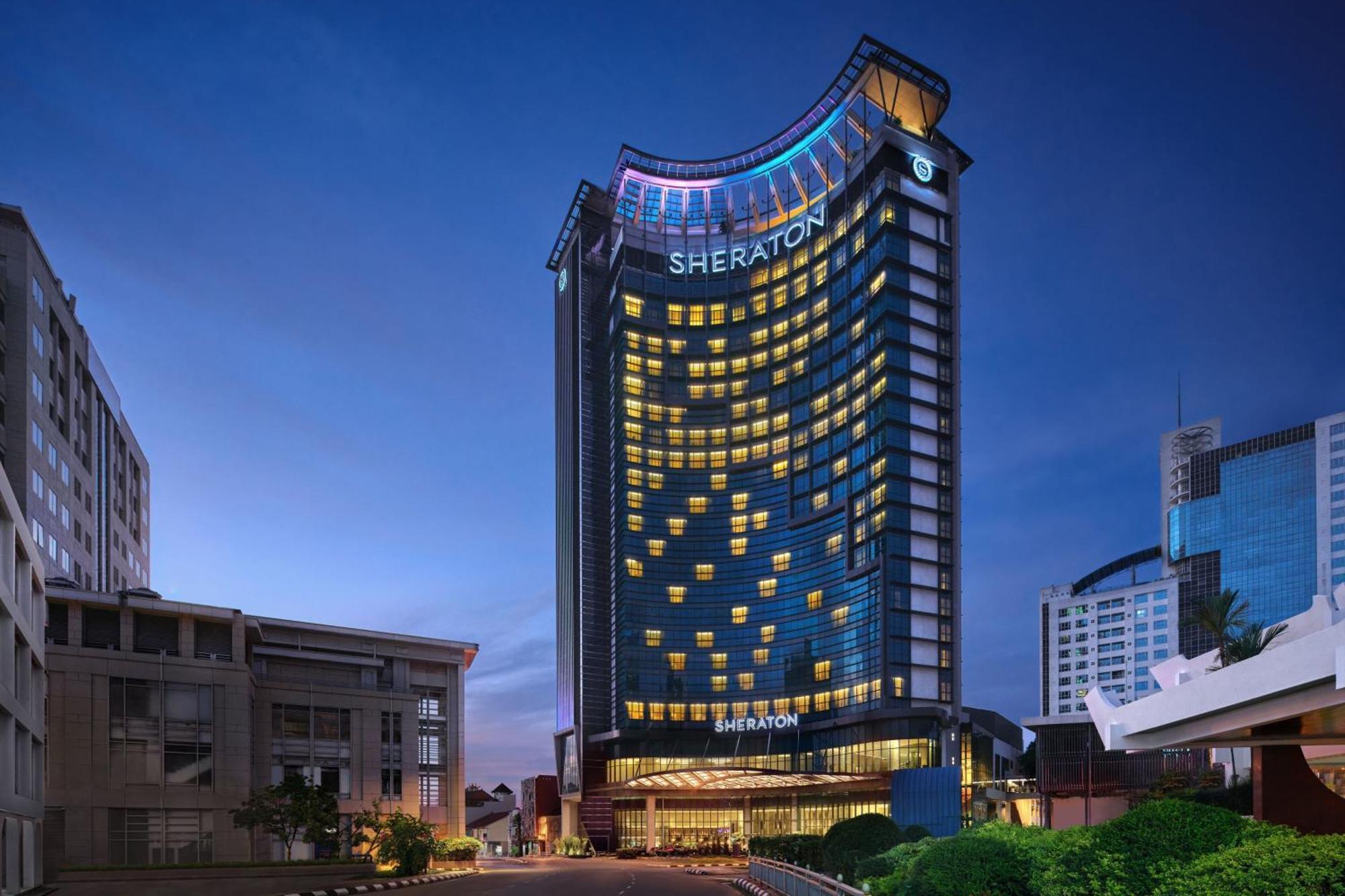 Sheraton Kuching Hotel Bagian luar foto