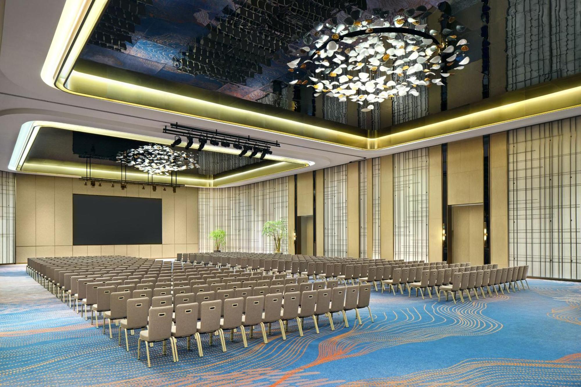 Sheraton Kuching Hotel Bagian luar foto